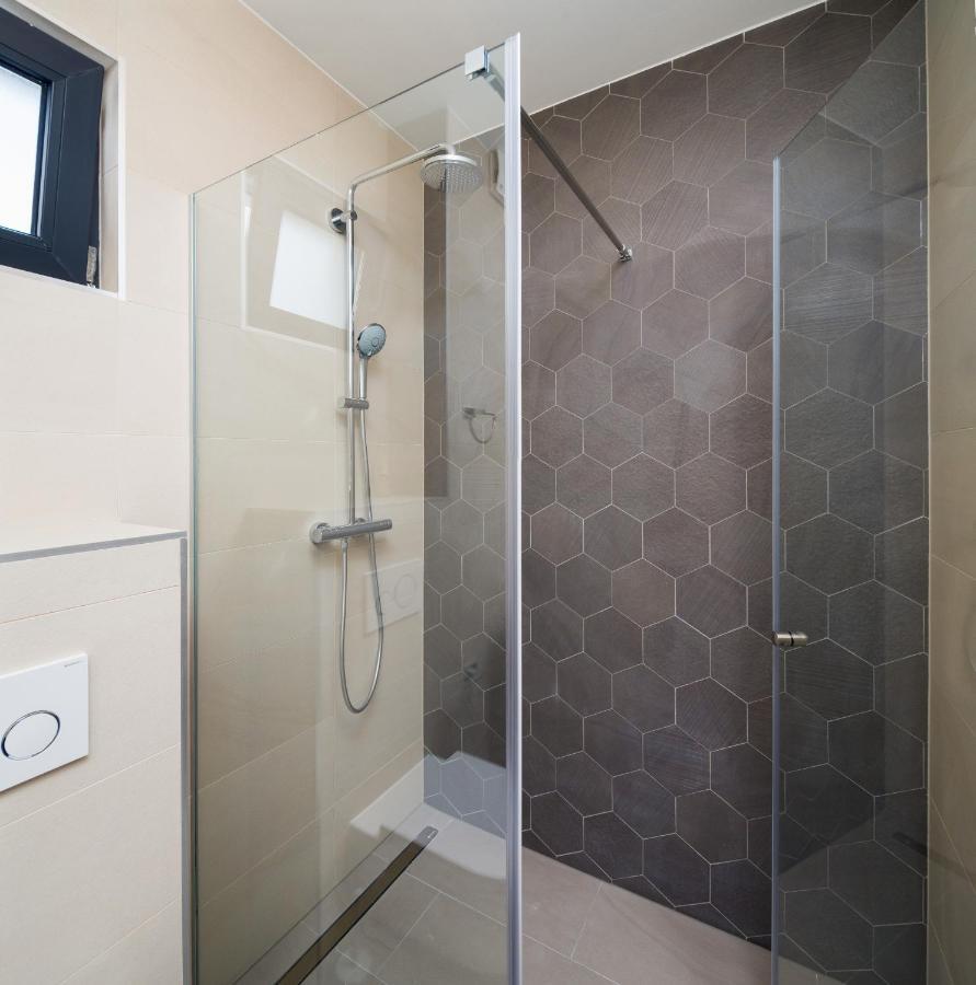 Villa Four Brothers - Middle Floor Podstrana Luaran gambar